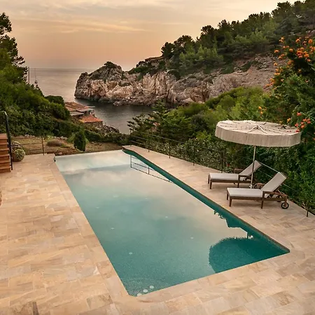Cala *